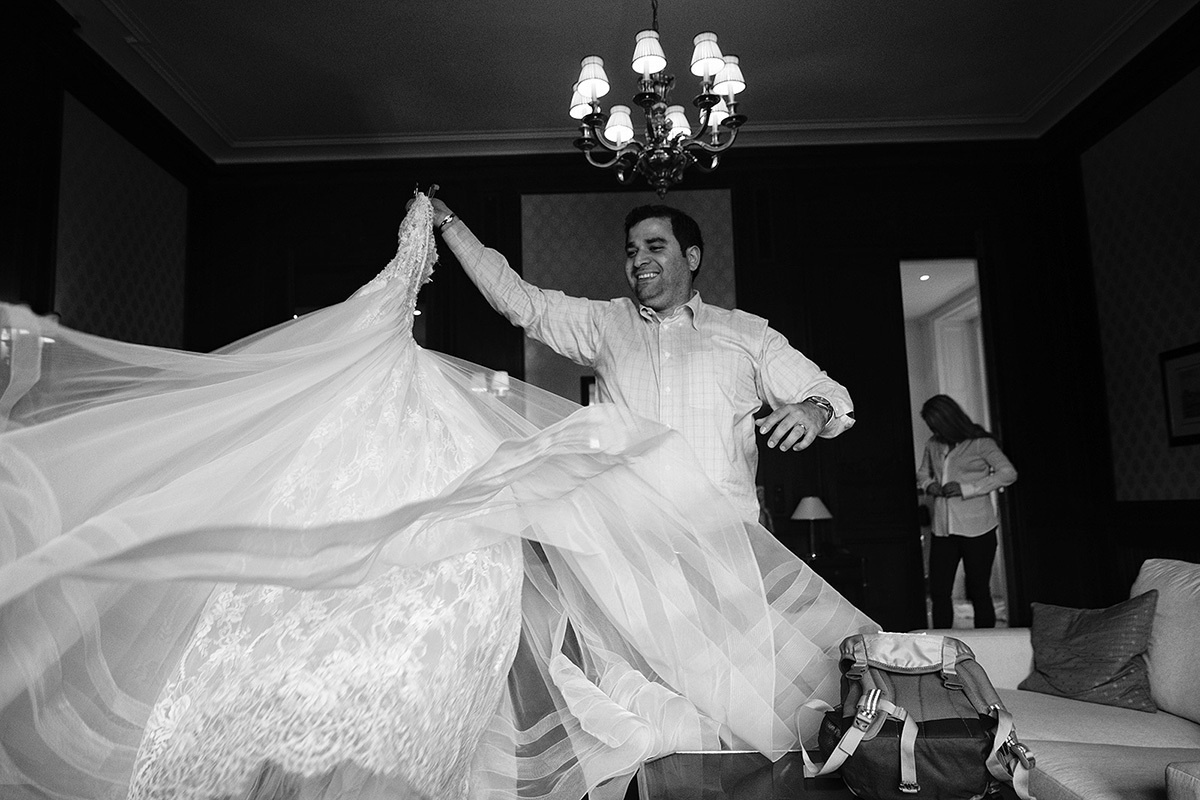 Stella & Shahin  –  Frankfurt (Germany)  6.11.16. Emin Kuliyev — Award-Winning Wedding Photojournalist NYC & USA | Best Wedding Photographer Known for Candid, Timeless Moments