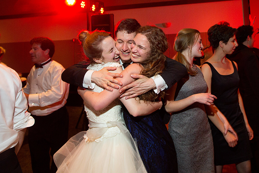 Genevieve & Josh– June 3rd,2012 – Minneapolis (Minnesota). Emin Kuliyev — Award-Winning Wedding Photojournalist NYC & USA | Best Wedding Photographer Known for Candid, Timeless Moments