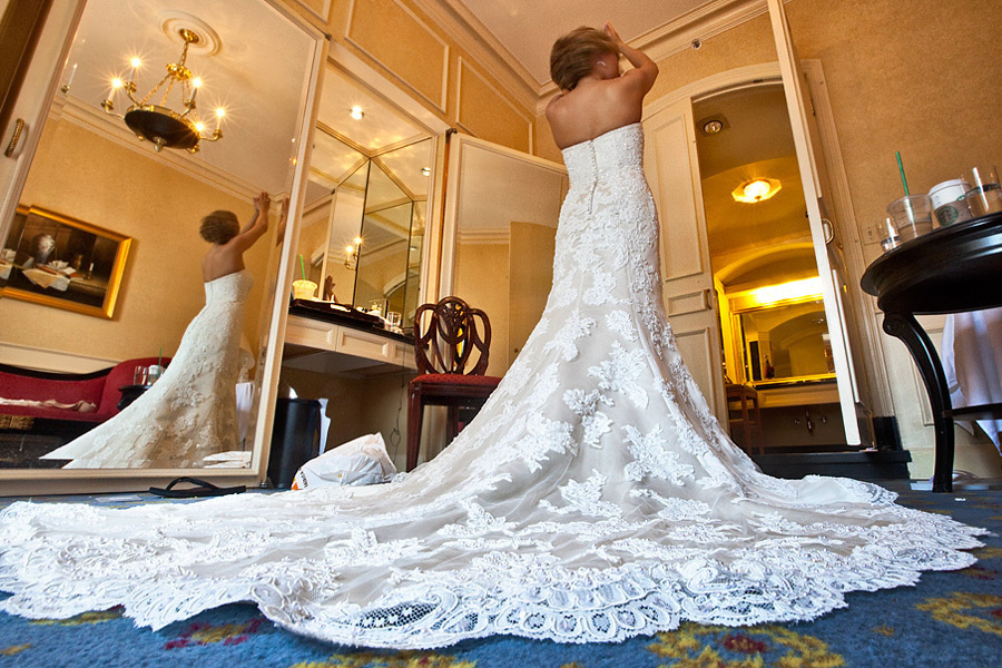 Matthew & Elizabeth – Wedding – 08/15/2009. Emin Kuliyev — Award-Winning Wedding Photojournalist NYC & USA | Best Wedding Photographer Known for Candid, Timeless Moments