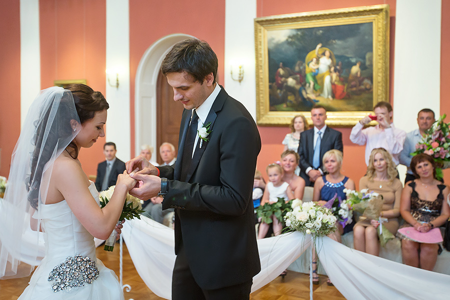 Ksenia & Artem  – Yaroslavl (Russia) 14.07.12. Emin Kuliyev — Award-Winning Wedding Photojournalist NYC & USA | Best Wedding Photographer Known for Candid, Timeless Moments