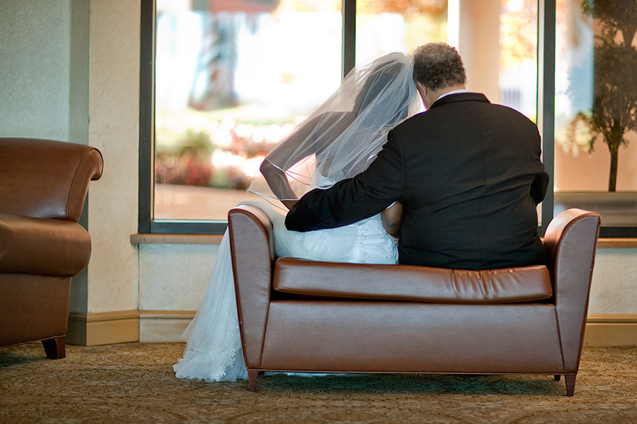 Rona & Charles (October 24, 2009) Halloween wedding – Saint Louis, Mis. Emin Kuliyev — Award-Winning Wedding Photojournalist NYC & USA | Best Wedding Photographer Known for Candid, Timeless Moments