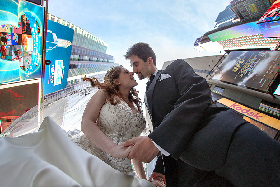 Melissa & Emad – (September 21st, 2013). Emin Kuliyev — Award-Winning Wedding Photojournalist NYC & USA | Best Wedding Photographer Known for Candid, Timeless Moments