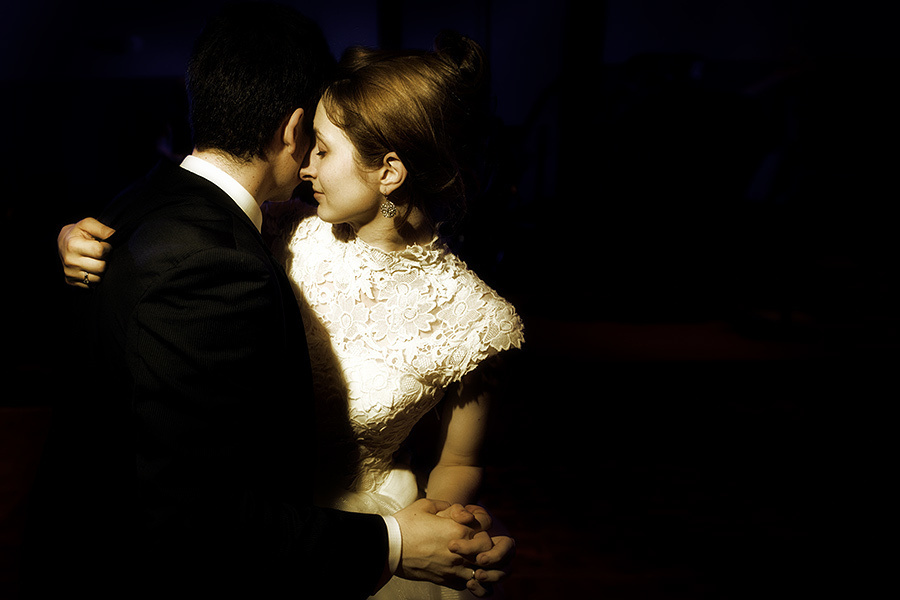 Genevieve & Josh– June 3rd,2012 – Minneapolis (Minnesota). Emin Kuliyev — Award-Winning Wedding Photojournalist NYC & USA | Best Wedding Photographer Known for Candid, Timeless Moments