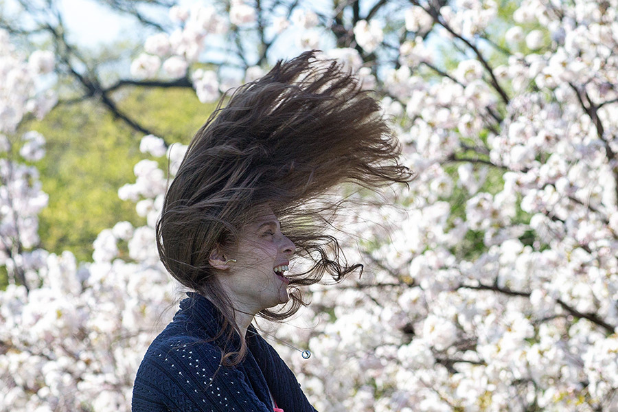 Melissa & Emad – E-Session (April, 27th, 2013). Emin Kuliyev — Award-Winning Wedding Photojournalist NYC & USA | Best Wedding Photographer Known for Candid, Timeless Moments