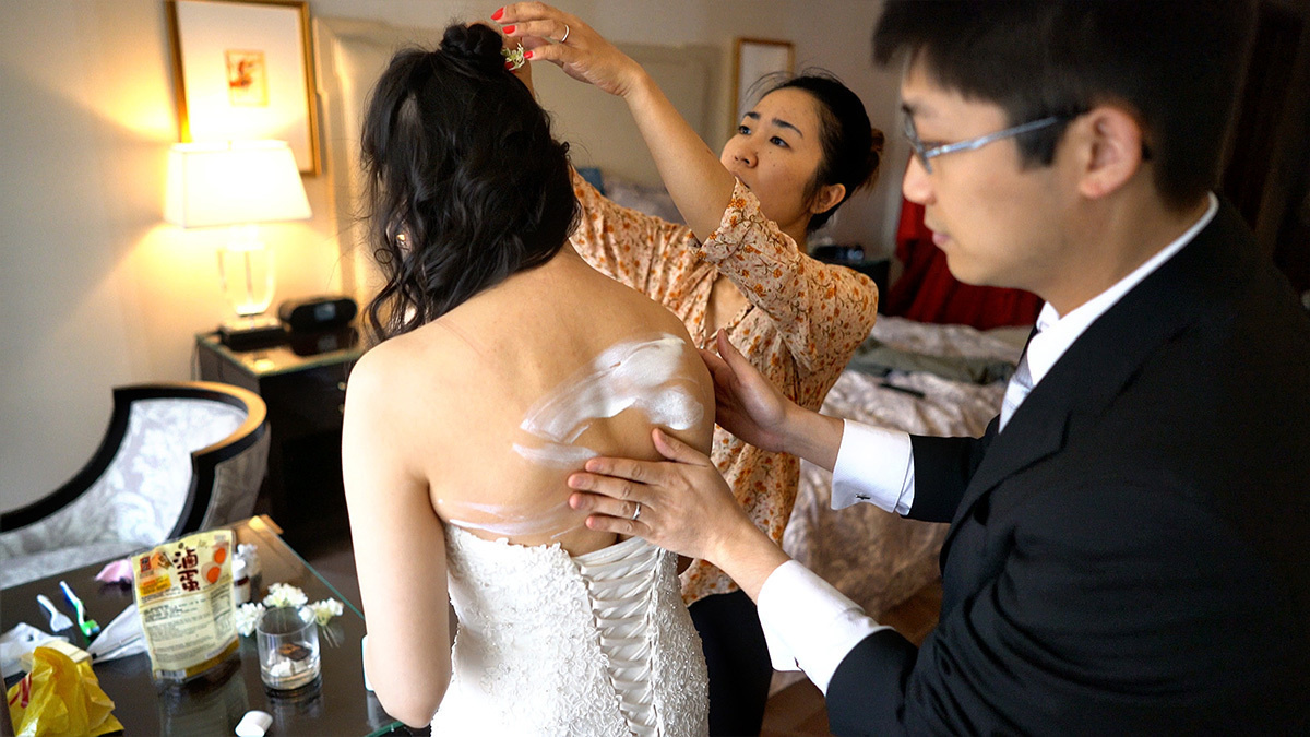 Qianqian and Ming  – July 2016. Emin Kuliyev — Award-Winning Wedding Photojournalist NYC & USA | Best Wedding Photographer Known for Candid, Timeless Moments