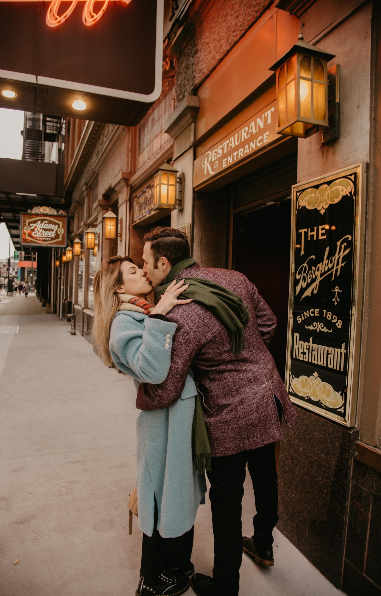 Chicago LoveStory. Family Lifestyle Photography