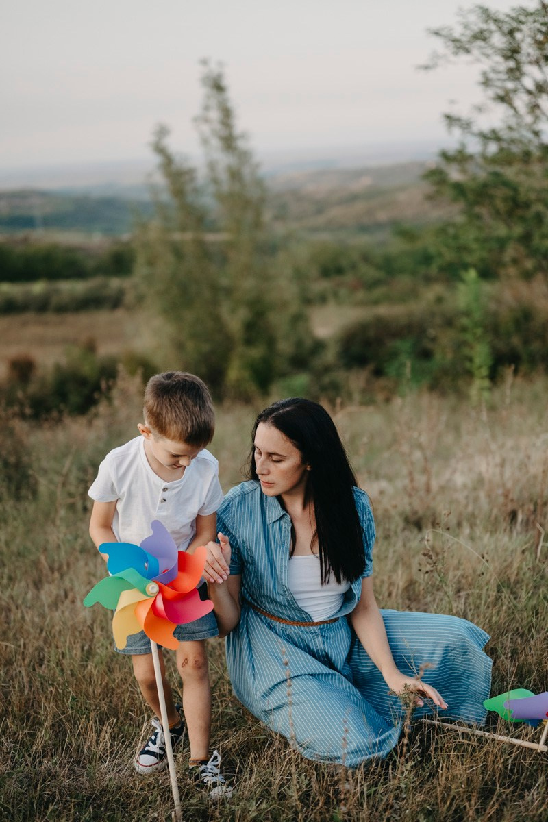 Basici / porodicno fotografisanje u prirodi. Deciji i porodicni fotograf u Beogradu Oksana Skendzic