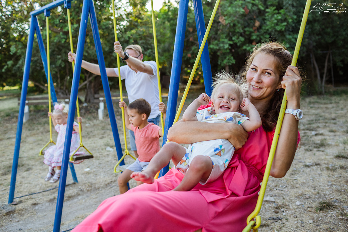 FAMILY STORIES. Lolly Shine. Contemporary digital artist