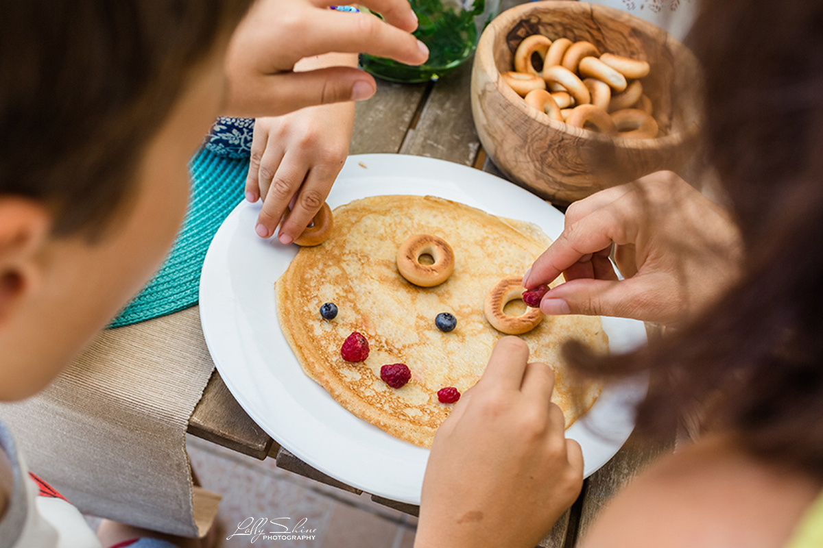 FAMILY STORIES. Lolly Shine. Contemporary digital artist