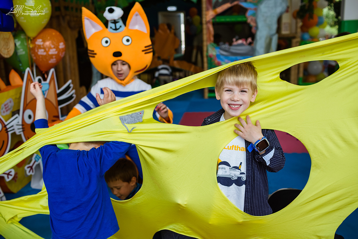 BIRTHDAY PARTY. Lolly Shine. Contemporary digital artist