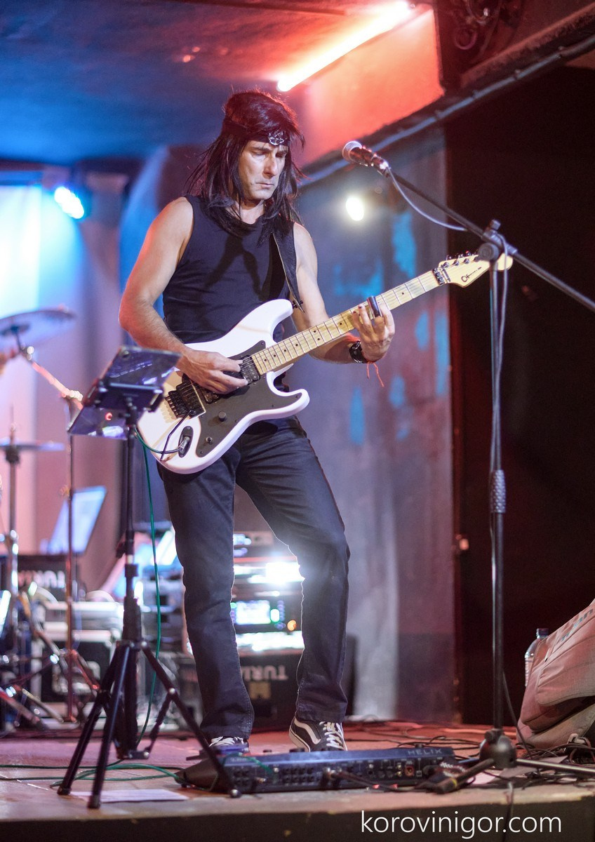 Mötley Crüe tribute. La Granja Cultural Association Alcoy Spain