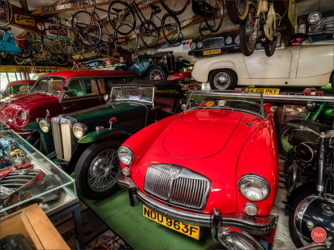 Удивительное место - частный музей старинного хлама - Fahrzeugmuseum. Photographe à Strasbourg | Portraits, Studio, Enfants, Événements