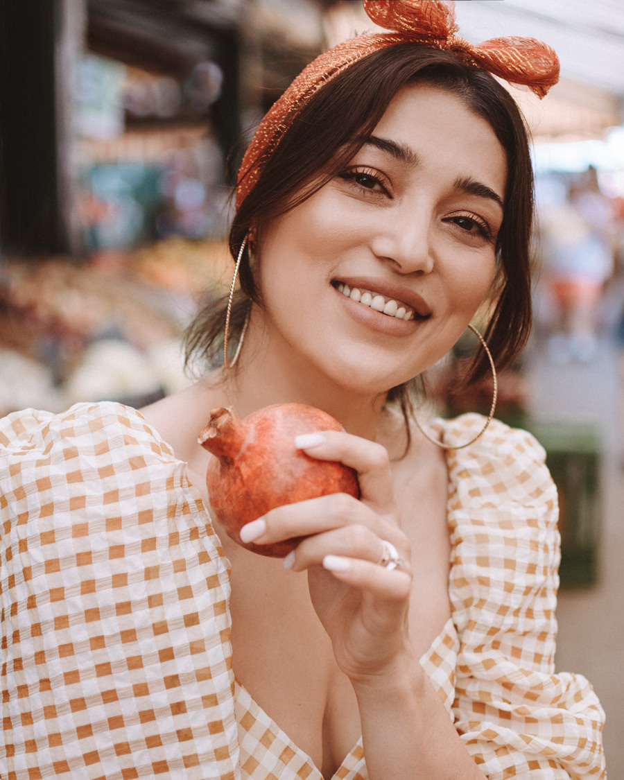 Savrina at the market. Photographer in Vienna Ksenia Kogler