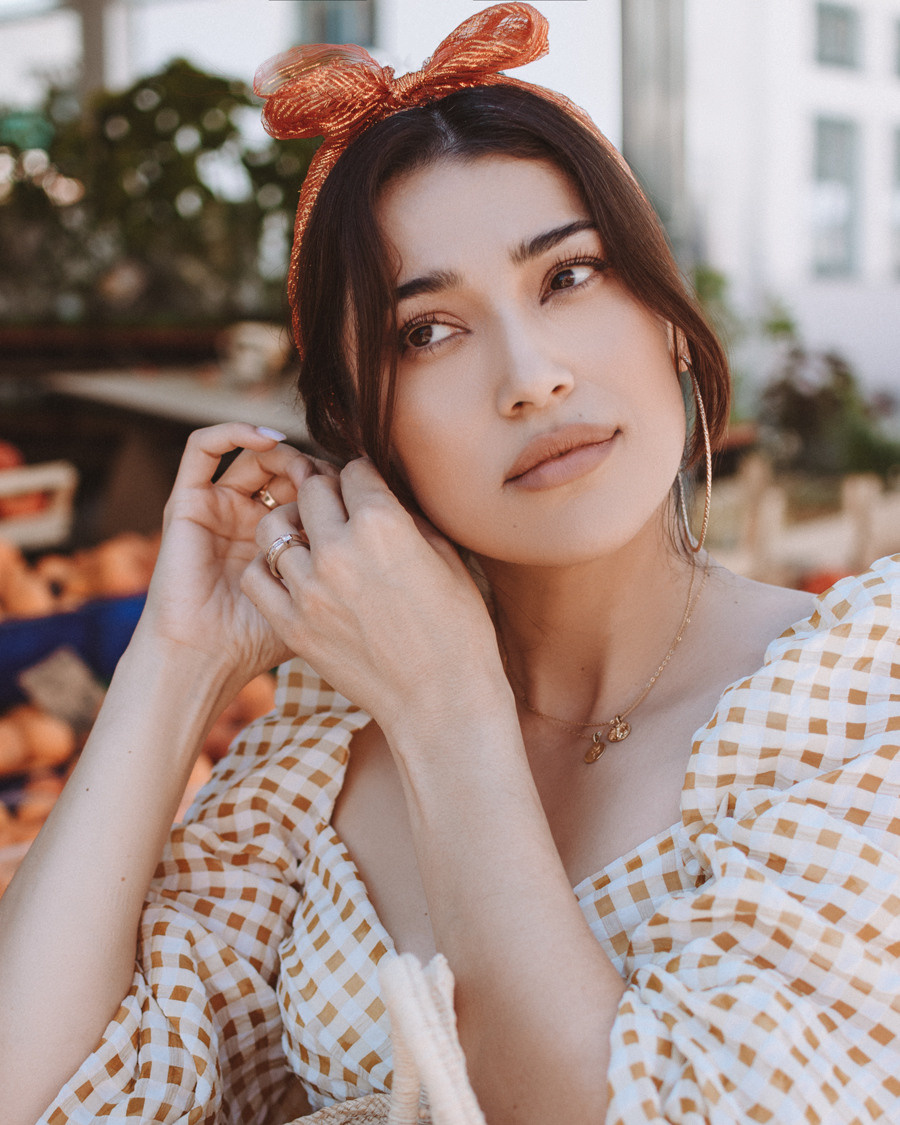 Savrina at the market. Photographer in Vienna Ksenia Kogler