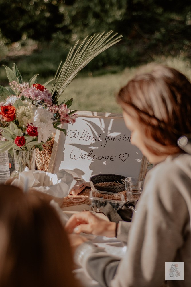 Picnic. Professional portrait photographer in Los Angeles | Axenia Haritonova