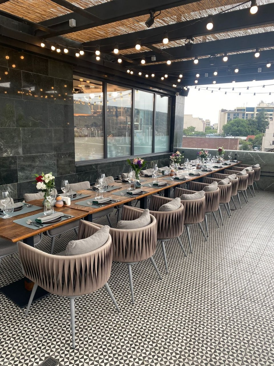 Khedi Restaurant. Главная