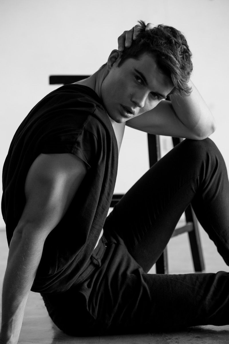 Inspiration for men. Photographer in Seoul Dobrokvashina Natalya