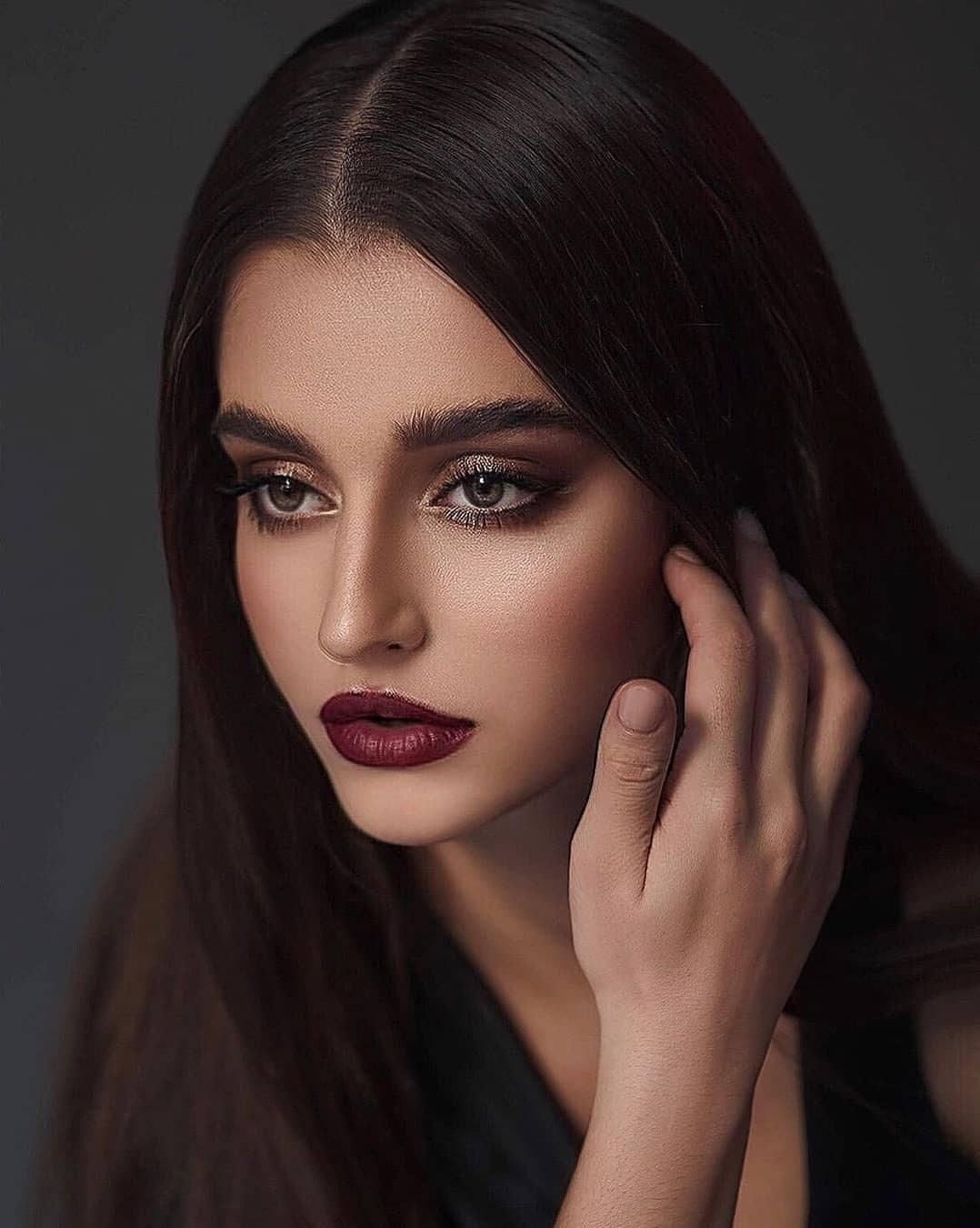 GINNY. MODELING & GROOMING AGENCY PROMODEL