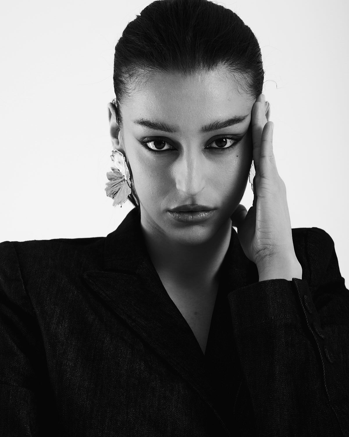 GINNY. MODELING & GROOMING AGENCY PROMODEL