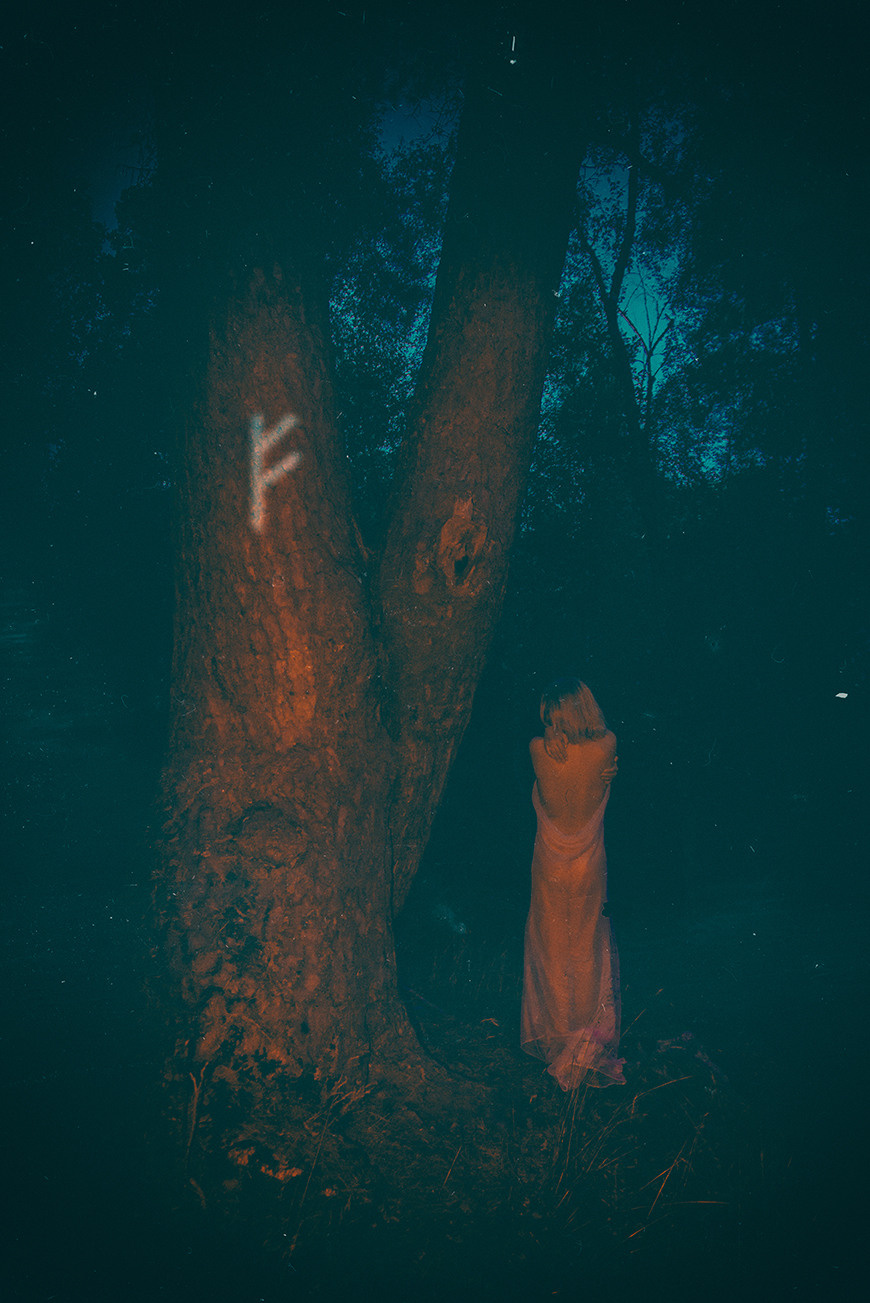 Between the Lives. Artist photographer Anna Biletska