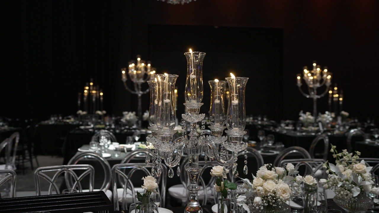 VIA / BASICO. Wedding and events photographers Studio Shalom