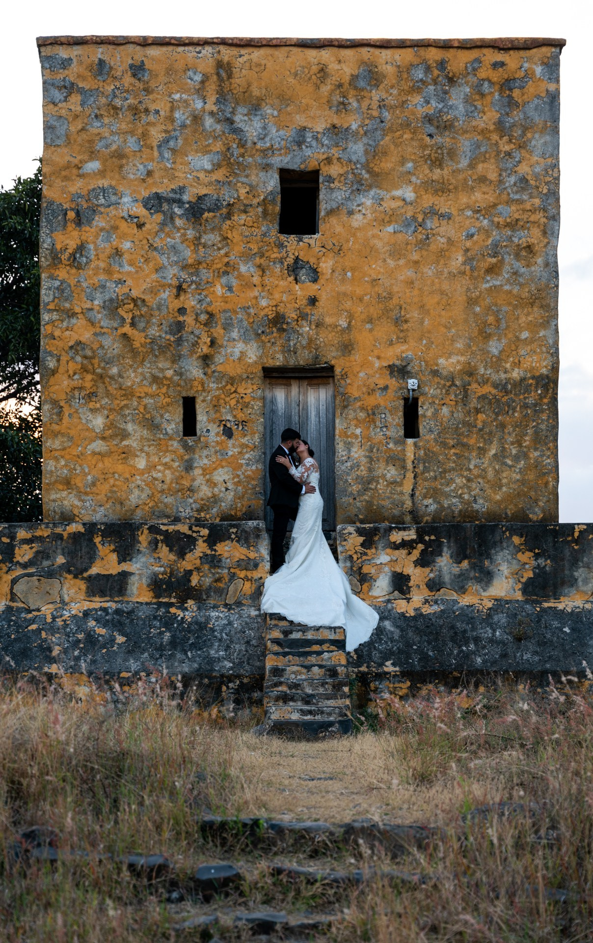 Daniel & Jannet. Elopement & Lifestyle Wedding Photographer