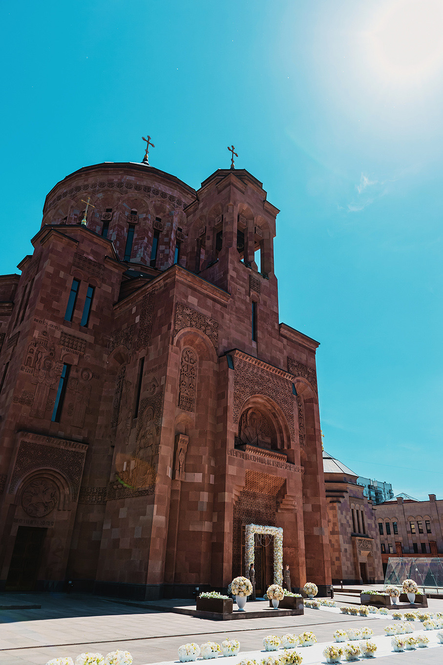 MARIA + GEORGIY | CHURCH WEDDING. HOME