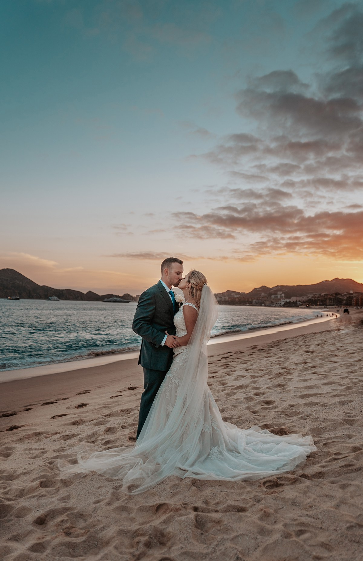 Wedding photos and videos. Cancun, Tulum, Playa del Carmen, Los Cabos