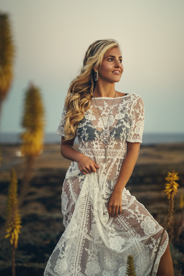 Платье белое круж. #1 10€. Профессиональный фотограф на Тенерифе