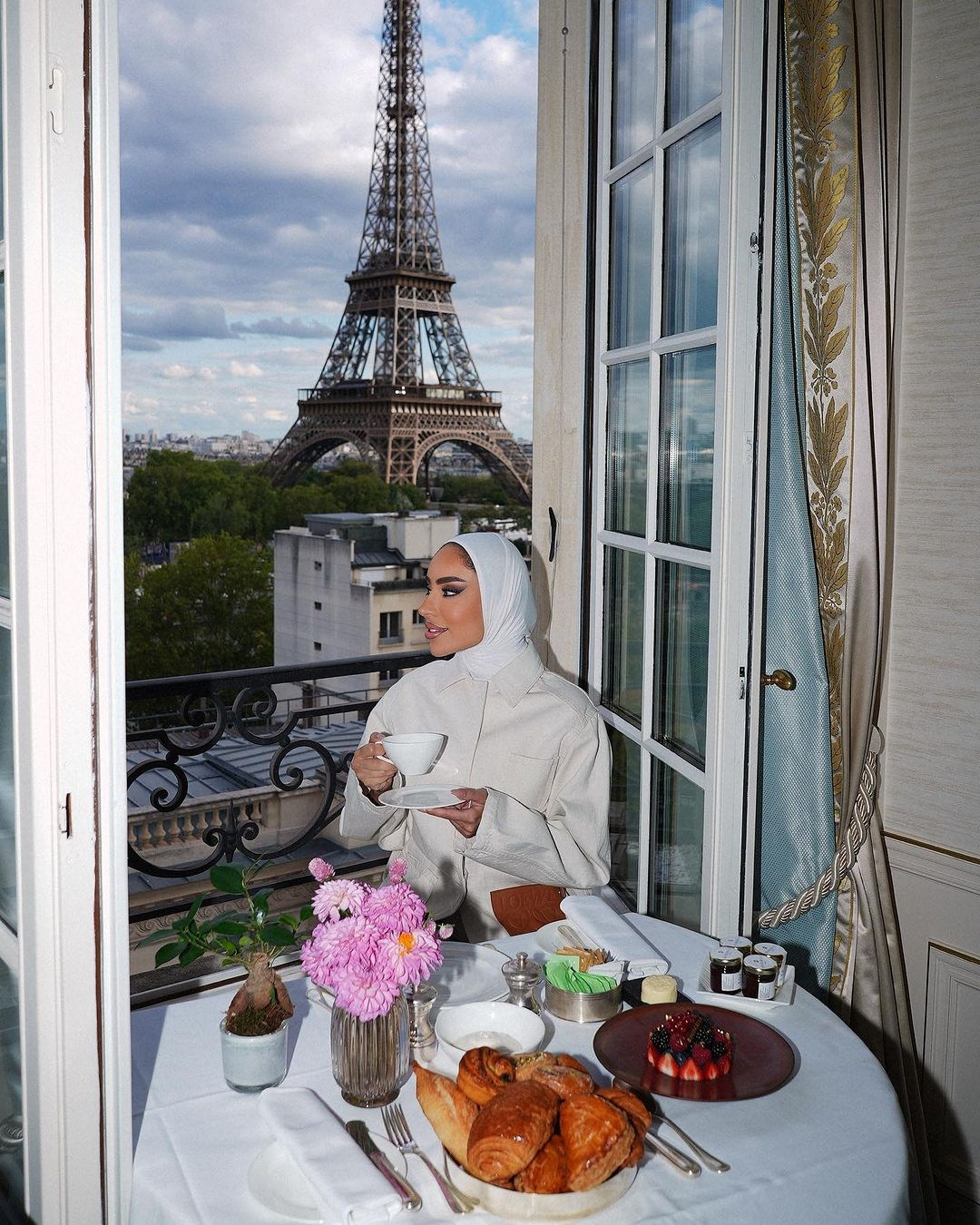 Just Fatema. Julia Di |Fashion streetstyle photographer|videomaker in Milan & Paris