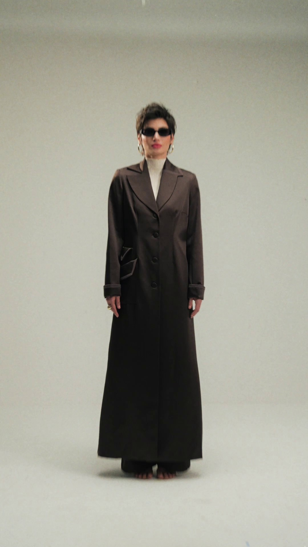 Video. Fashion and commercial photographer in Dubai and worldwide