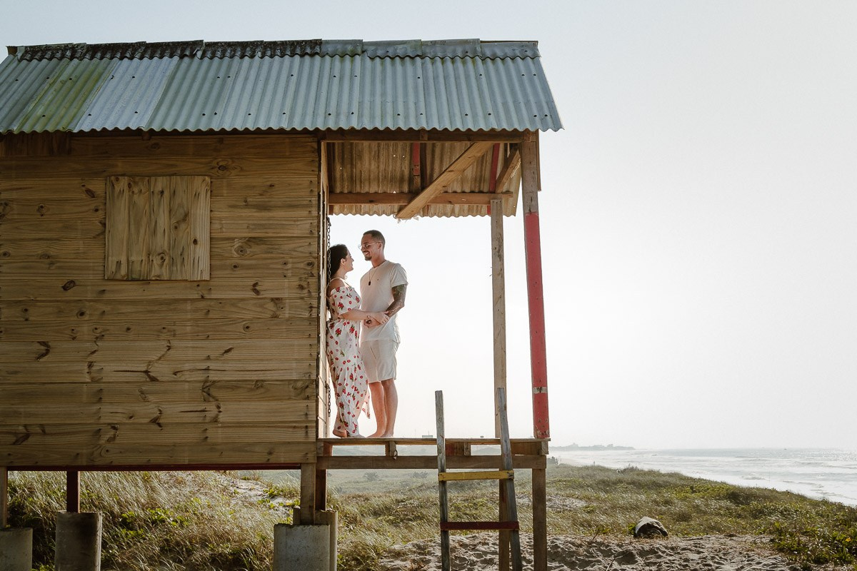 Capturando o Amor de Barbára e Vinicius à Beira-Mar. Marcus Monteiro Fotografia