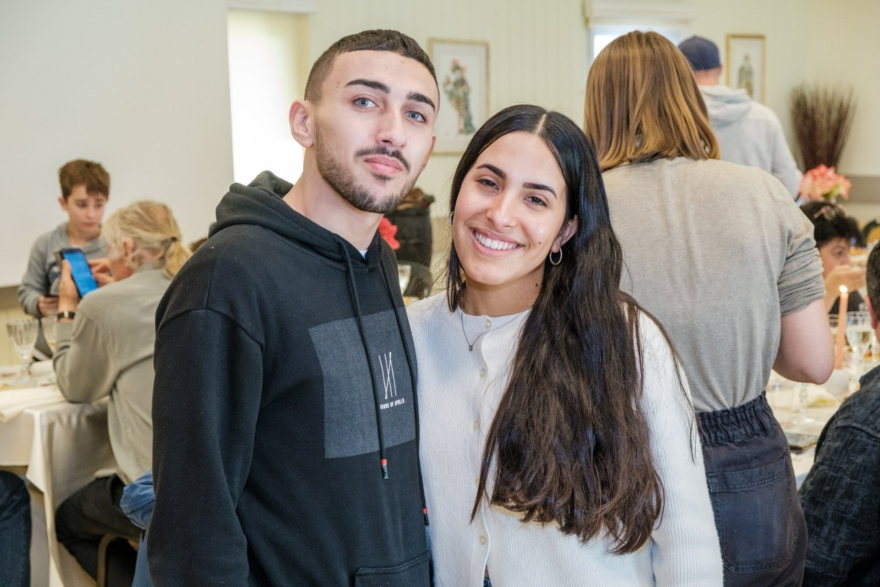 Feedback. Middle East Photo Agency צלם & מגנטים צלם מקסים פולק