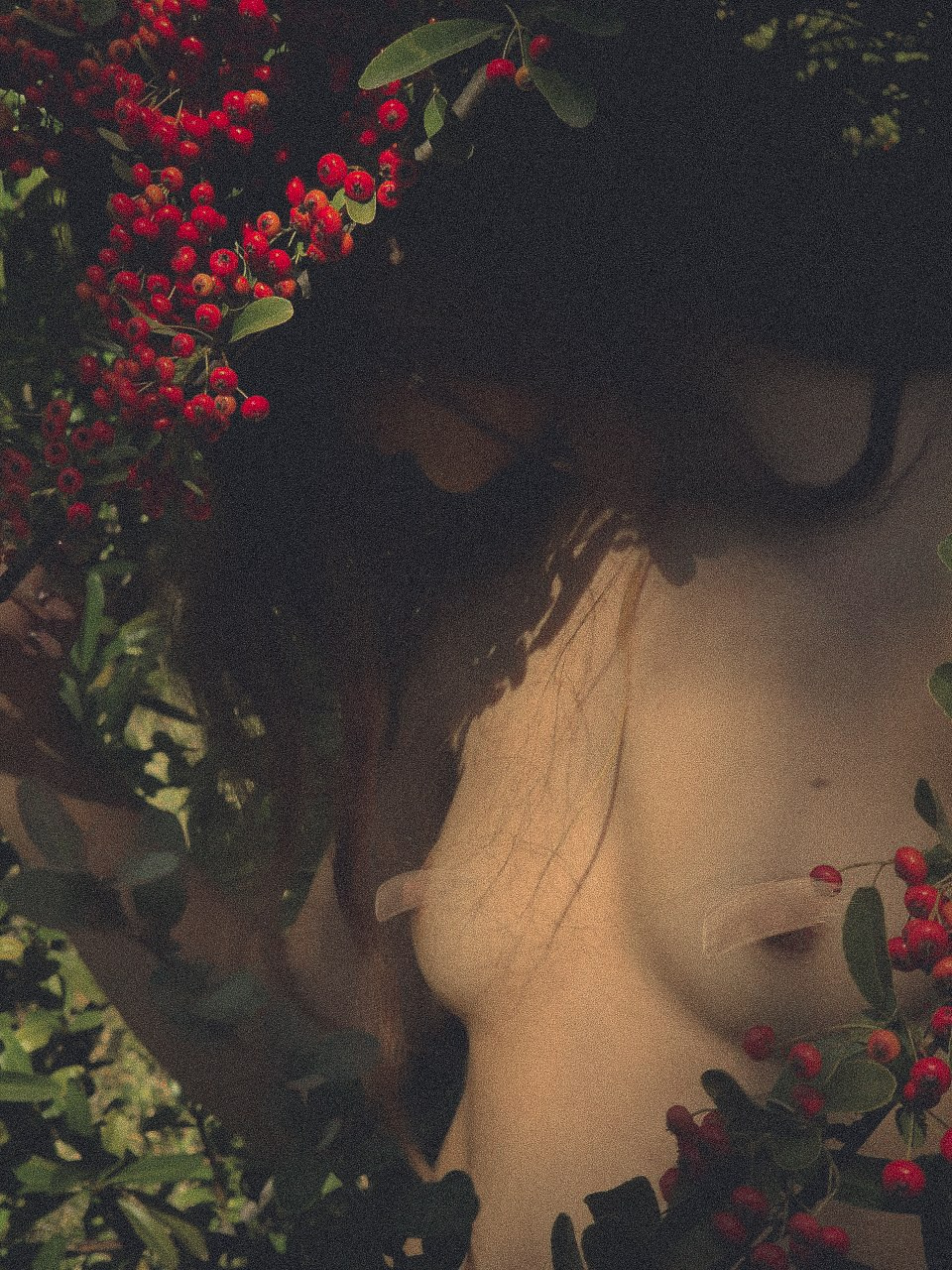 Photo nue sensuelle et tendre créative pour une fille en France et en Europe. Histoires d’amour, séances photos de famille et de mariage en France