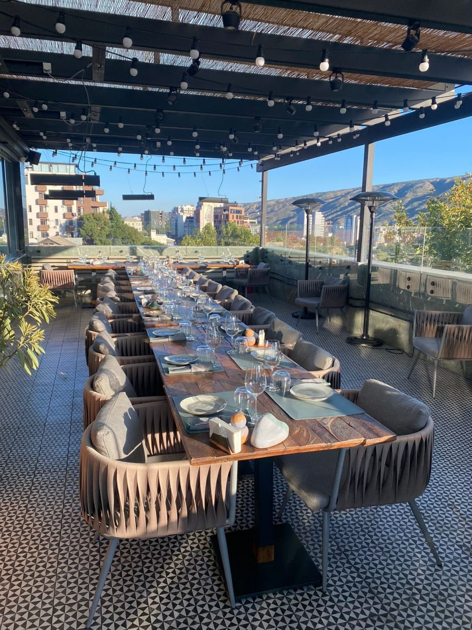 Khedi Restaurant. Главная