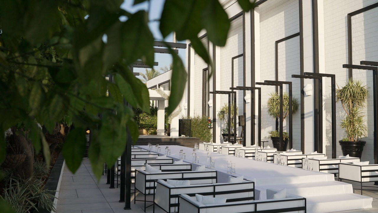 VIA / BASICO. Wedding and events photographers Studio Shalom