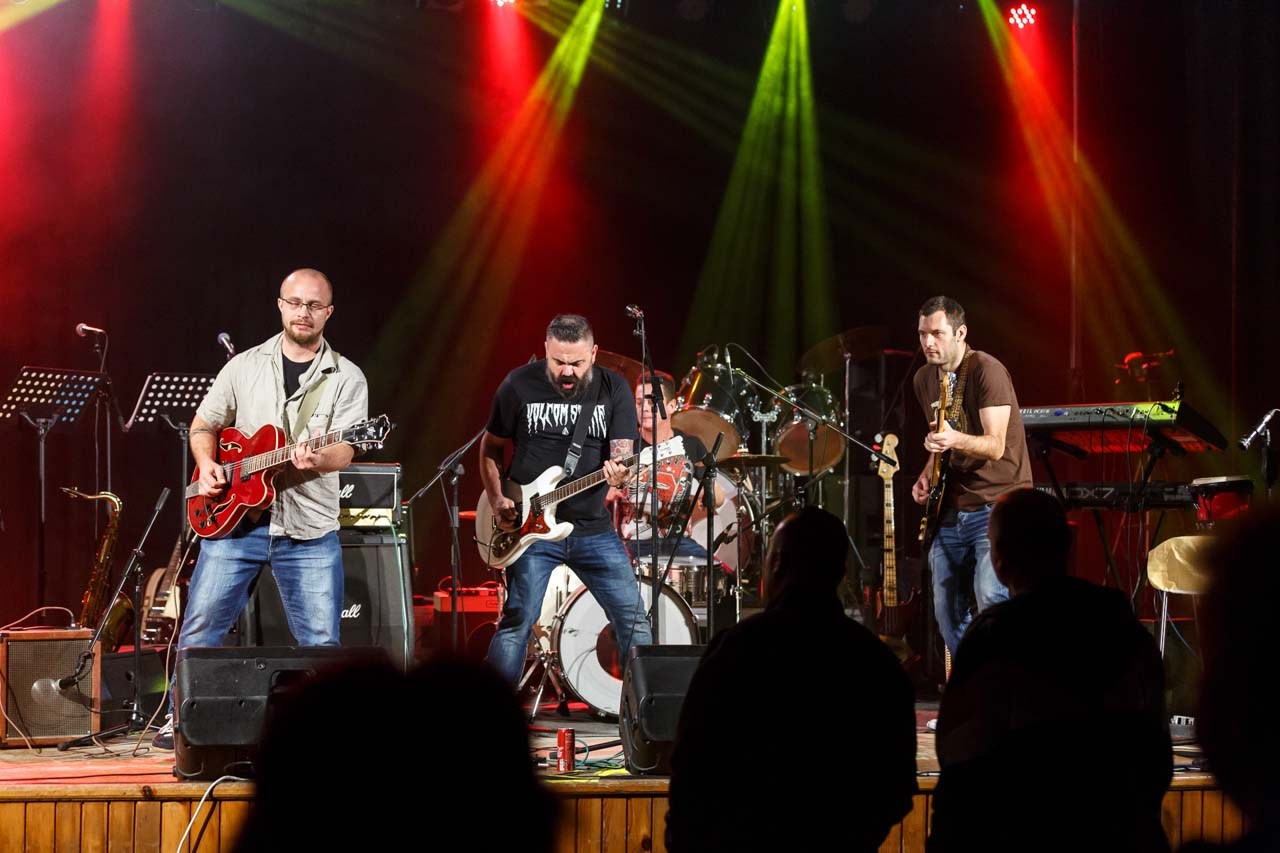 Moonshine Alligators bend na konceru u organizaciji SKC Novi Sad.