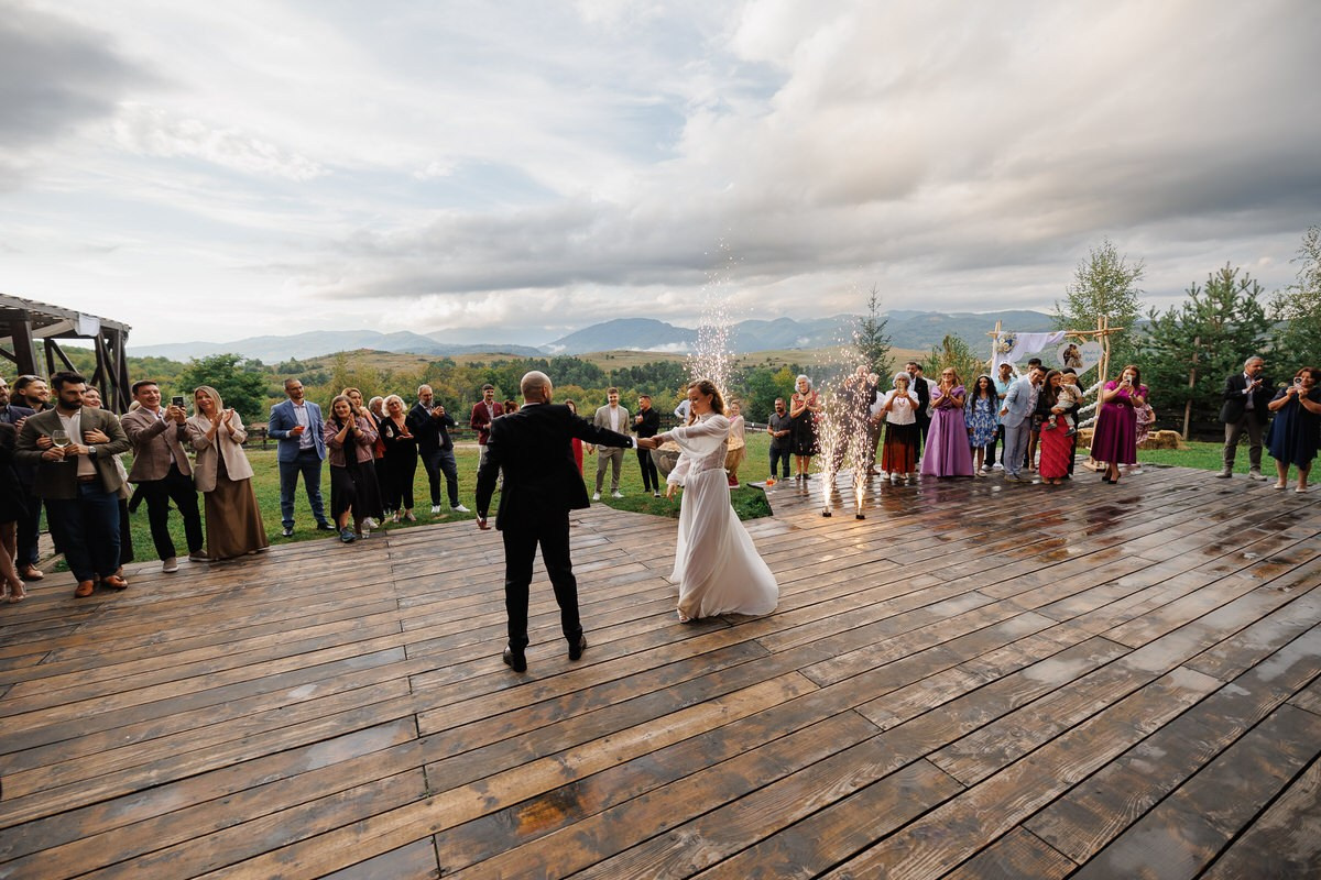 Paula + Robert. Wedding Photographer in Bucharest — Manu Ivanciu