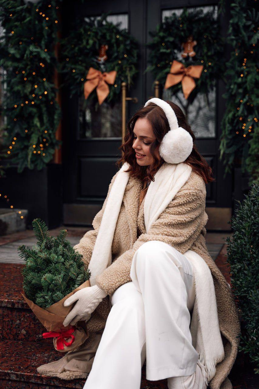 ПОДГОТОВКА К РОЖДЕСТВЕНСКОЙ СЪЁМКЕ НА ЯРМАРКЕ. Фотограф Лейпциг