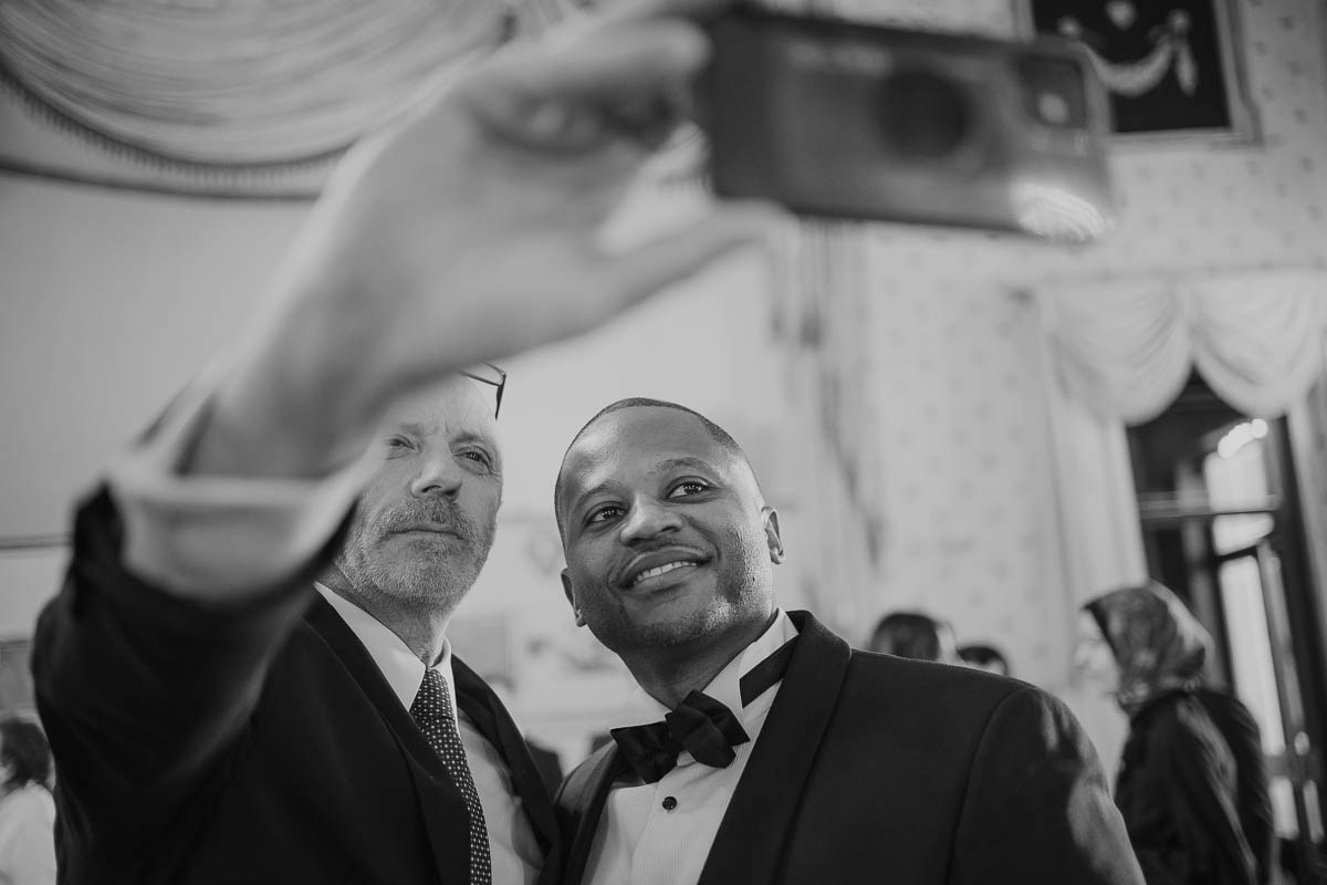 Anastasia e Ronald matrimonio presso il Caffé Pedrocchi Italia. Lorenzo Mazzega Wedding | Fotografo Matrimonio Milano | Reportage