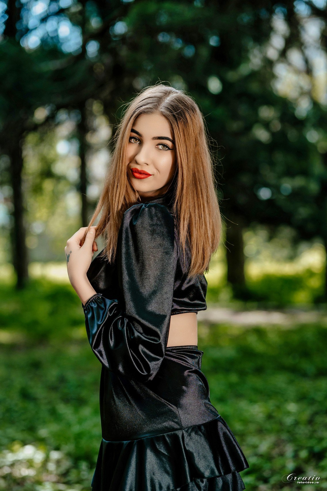 Oferta albume absolvenți 2026. Fotograf nuntă Bistrița | fotograf botez | Creativ Foto Video | Vasile Mizgan