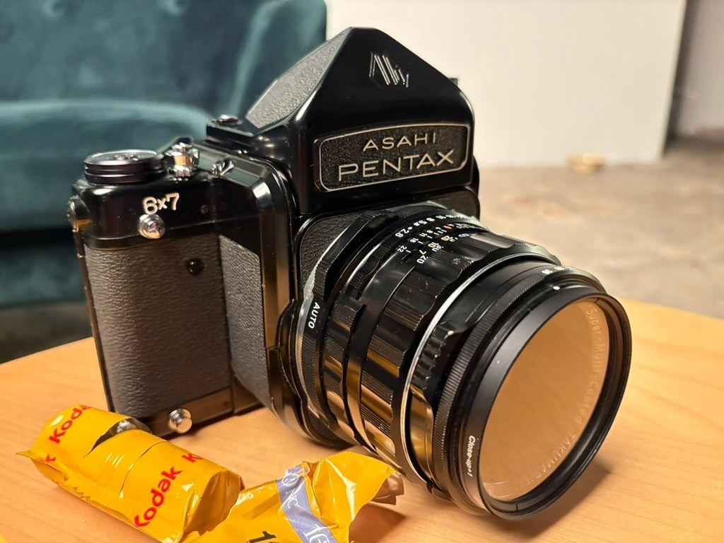 Studio Photogenic. Commercial and studio photographer in Belgrade