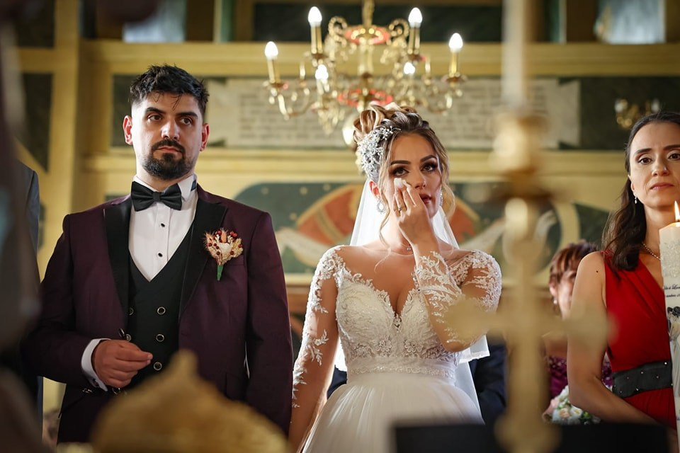 Iulia & Lucian. Fotograf Nuntă Constanța - Moments by Gub