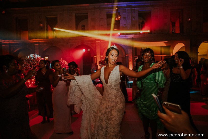 “Welcome To Our Show” — Destination Wedding Lisbon. Rui Mota Pinto Wedding Designer & Planner