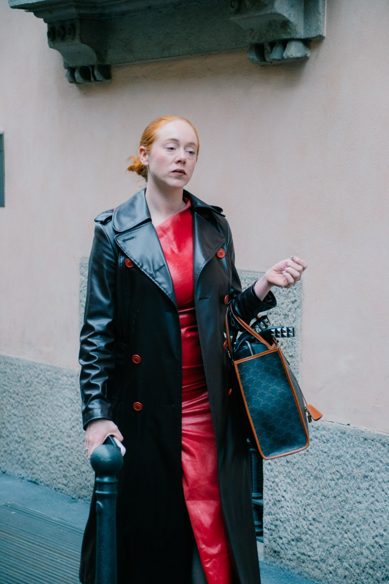 Street style in Milan. Milano Fashion Week.  Lifestyle photographer Milan.