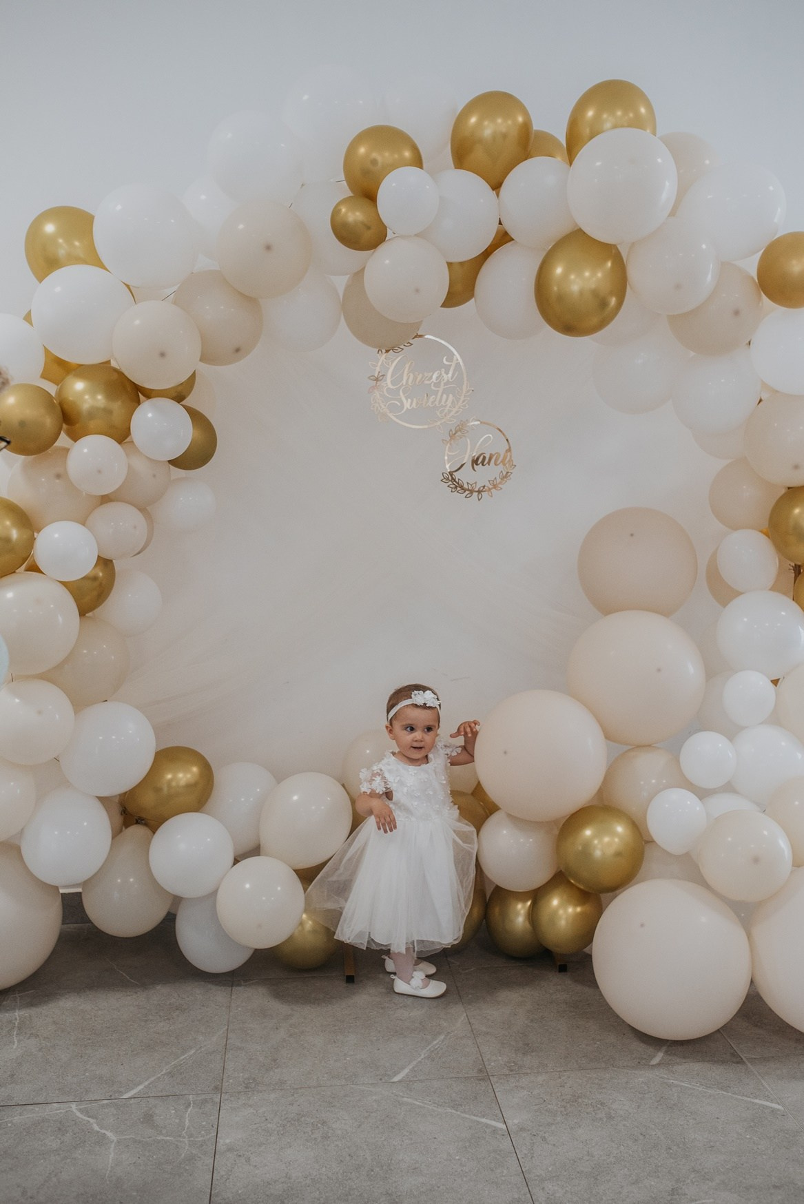 Chrzest Święty Hani. Dominika Strachacka Fotografia | Fotograf ślubny i rodzinny Opole Lubelskie Lublin