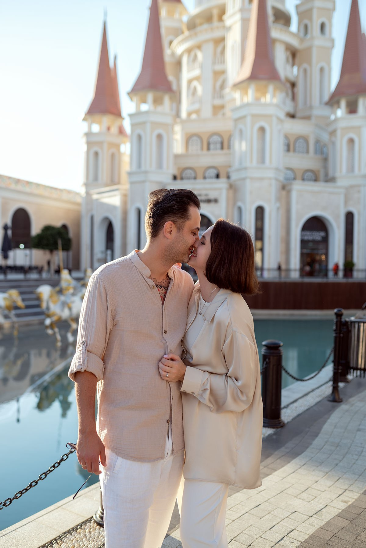 Съемка у сказочного замка в Белеке. Фотограф Анталия, Кемер, Белек, Сиде Дарья Кая