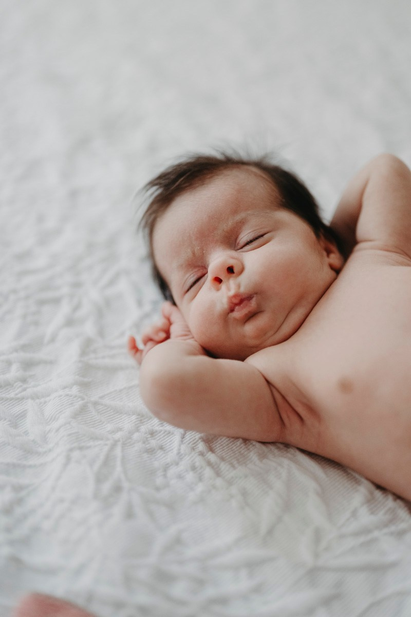 Latinka, Visnja i Konstantin / porodicno fotografisanje, fotografisanje bebe kod kuce. Deciji i porodicni fotograf u Beogradu Oksana Skendzic