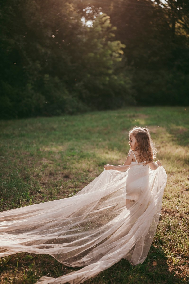 Kristina, Milos i Kalina / porodicno fotografisanje u prirodi. Deciji i porodicni fotograf u Beogradu Oksana Skendzic