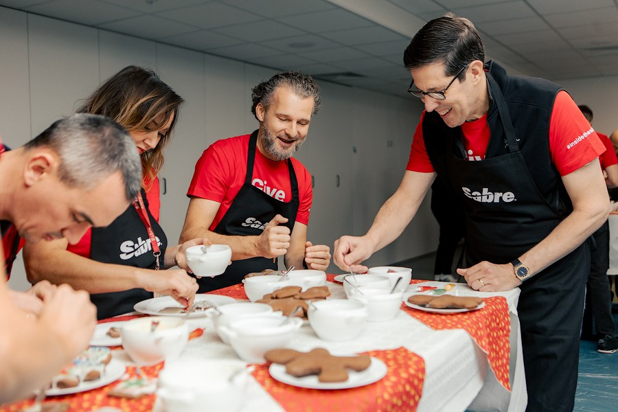Korporacja Sabrę. Reportaż. Fotograf w Krakowie i Europie